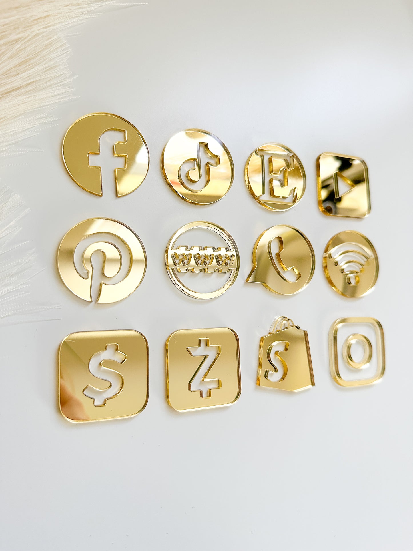 Social Media Icon - Acrylic